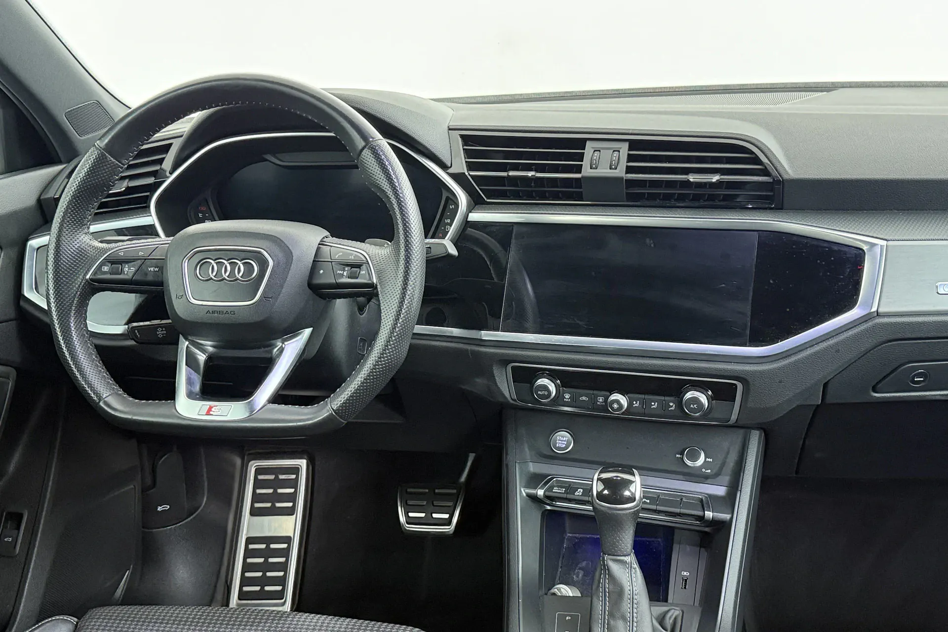 Audi Q3 Strasbourg vue 4 Audi Q3 en leasing sans apport à Strasbourg — vue 4