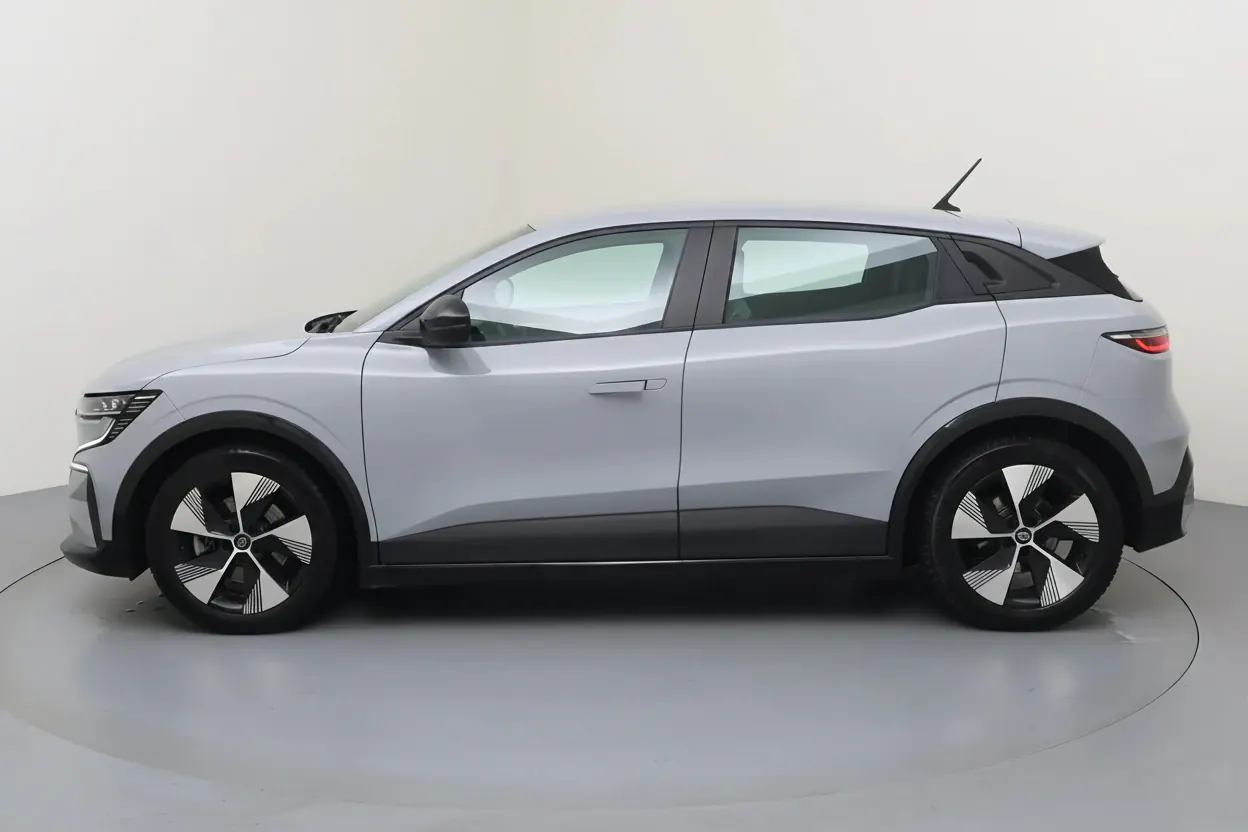 Renault Mégane E-Tech en leasing sans apport à Strasbourg — vue 2