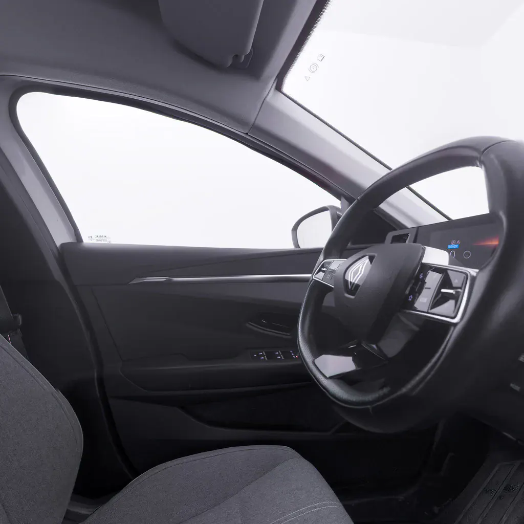 Renault Mégane E-Tech en leasing sans apport à Strasbourg — vue 4